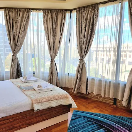 Premium Central View